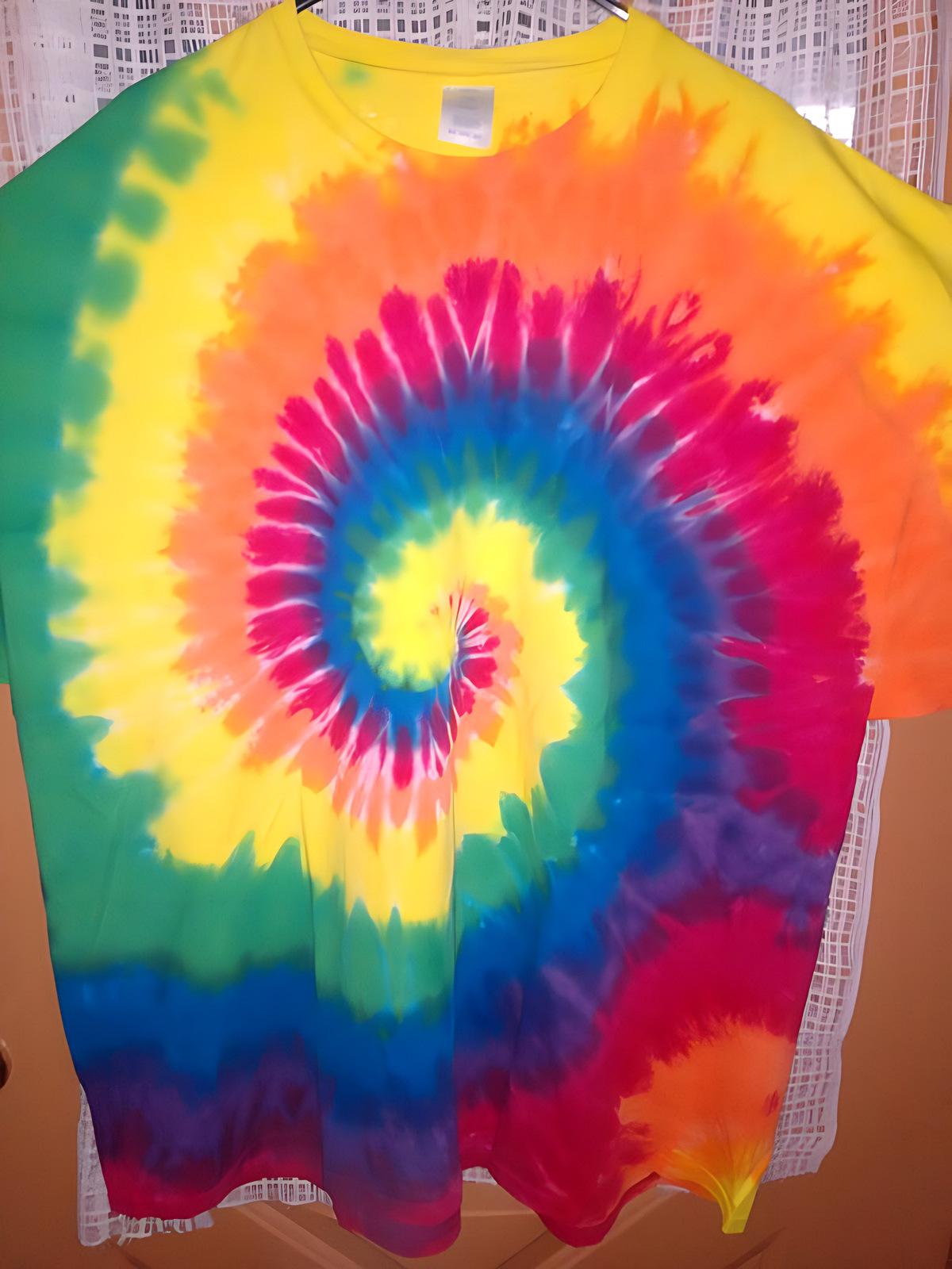 Color Fusion Swirl Tie-Dye T-Shirt